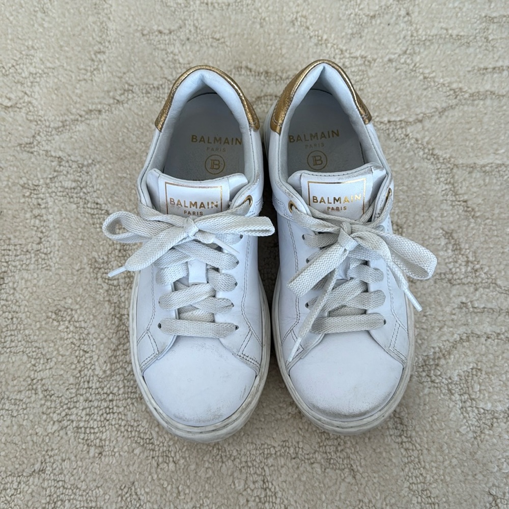 Balmain kids white sneaker size 33 (US 2)
